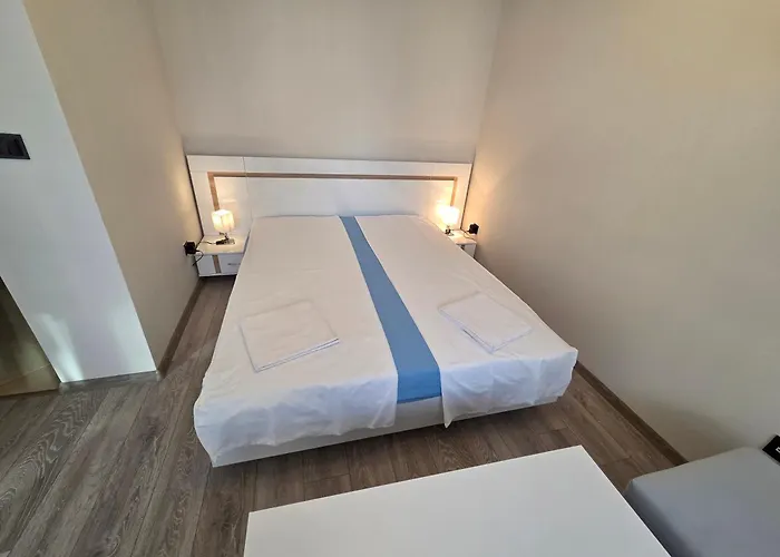 Paradise Nbu ソフィア